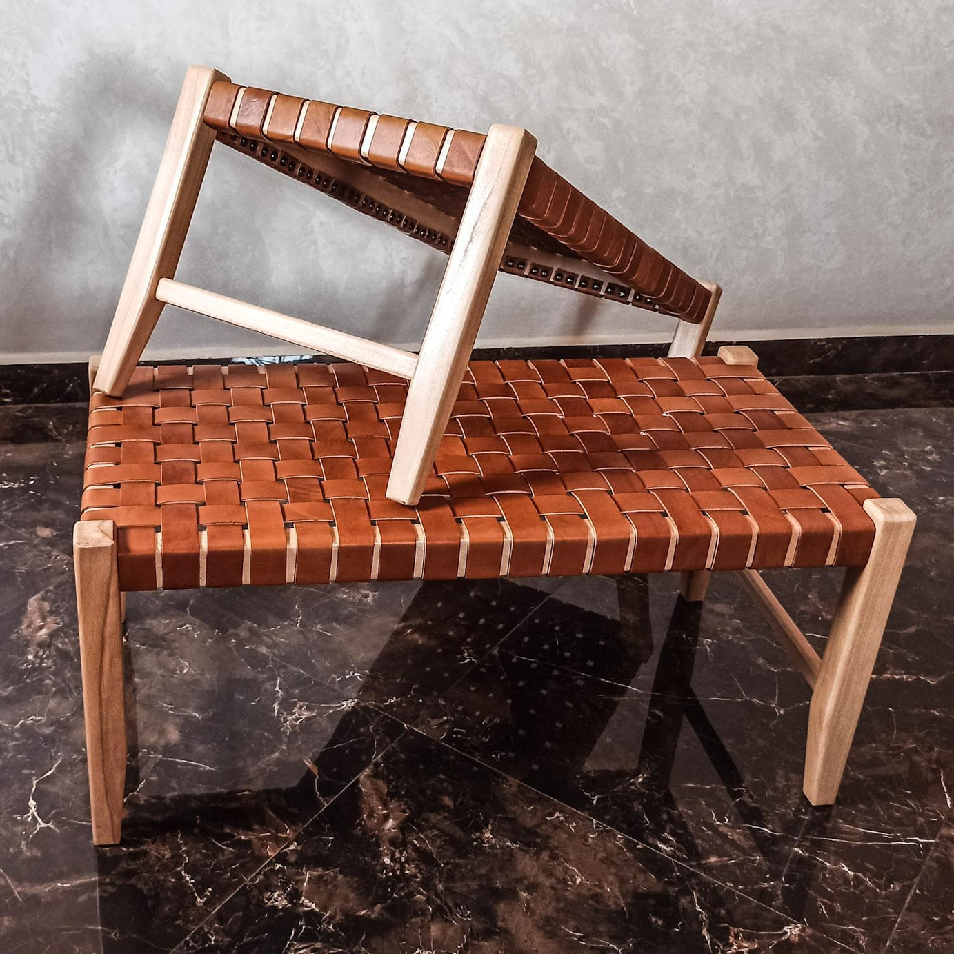 Ragnar woven leather bench Varnished Teak