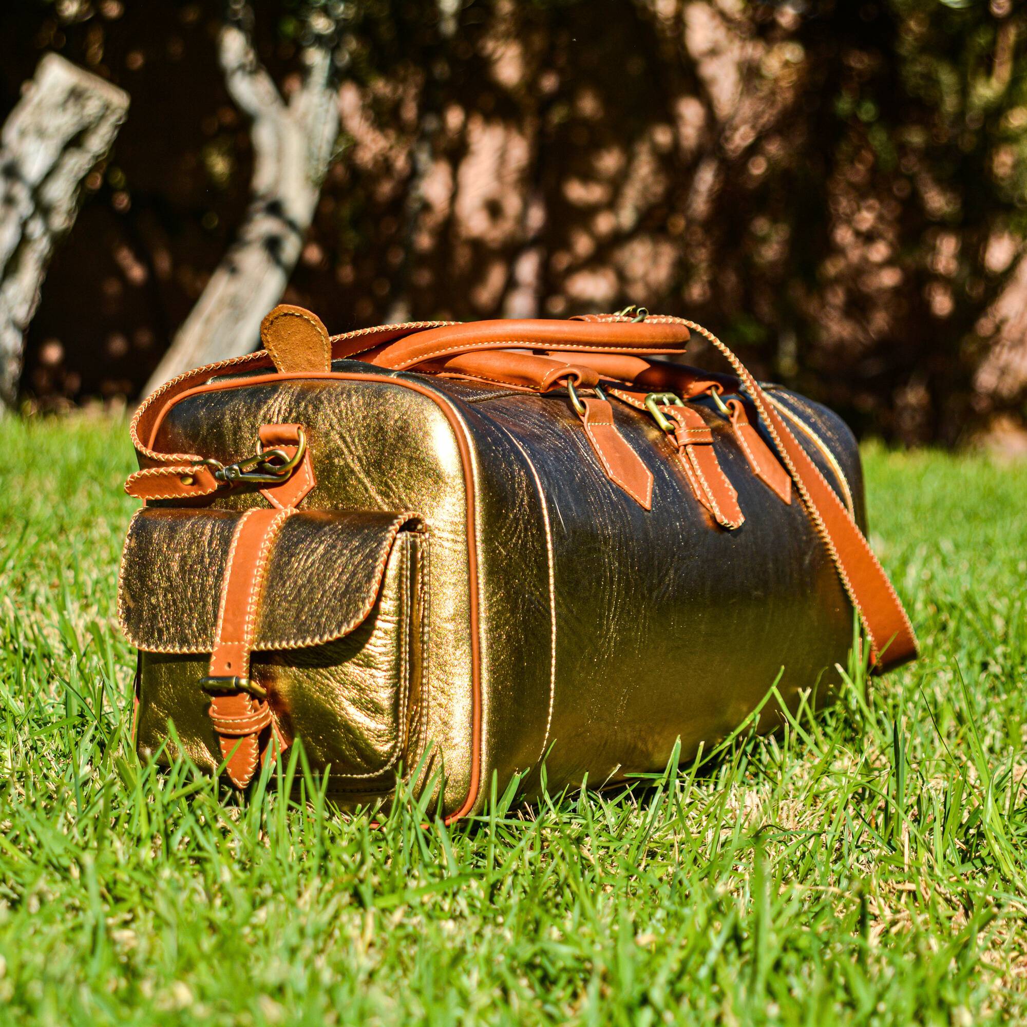 bumblee leather backpack Hand Stitched Vintage Bumblebee Travel Leather Bag – Artihandmade